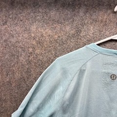 Lululemon Shirt Mens Small Baby Blue Crewneck Athletic Training Metal Vent Tech