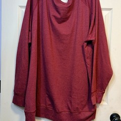 Men’s 4XL Sweater and T shirt Bundle EUC/NWT Graphic Plus Size