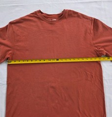 Duluth Trading Mens Orange Long Tail T-Shirt Size Medium Relaxed Fit 100% cotton
