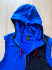 Nike Therma Sleveless Hooded Training Top Size M Blue Multi Color CD5716 480