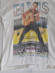 Elvis Presley-Fruit Of The Loom Sz Large T-shirt With Elvis Presley On The Front
