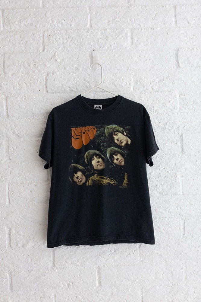 The Beatles Rubber Soul Graphic Band Tee Shirt Black | ©2007 Apple Corps | M