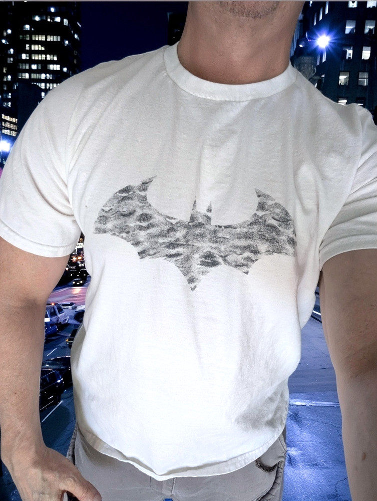 MEN’S TSHIRT: Batman DC Comics White Distressed Bat Logo Superhero LARGE L