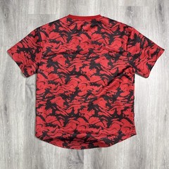 Sacred Crown King T Shirt Size Large Red Gold Metallic Graphic Short Sleeve