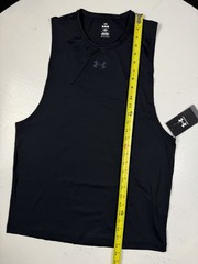 Under Armour UA Mens Medium Rush Vent Seamless Black Fitted Tank Top 1383411 New
