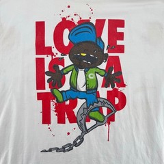 Akademiks Love Is A Trap T-Shirt Cotton Crew Grunge Streetwear Skater Stained