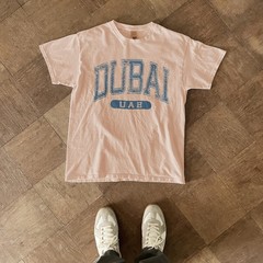 Dubai UAE Classic Varsity Style T-Shirt TouristVintage Retro Tee