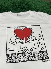 Keith Haring x Uniqlo Heart Art Logo Love Tee XL White