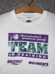 Vintage Saucony T Shirt Size Large 1990’s Running Retro Sports