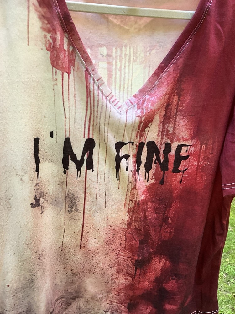 Unisex “I’m Fine” Horror Blood Themed V-Neck shirt Size 5X NNW