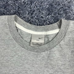 Vintage Nike Shirt Adult XXL Gray Embroidered Swoosh Logo Tee Y2K Casual Men 2XL