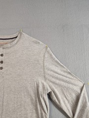 Weatherproof Men Shirt M Gray Henley Neck Long Sleeve Flat Front Pullover Tee