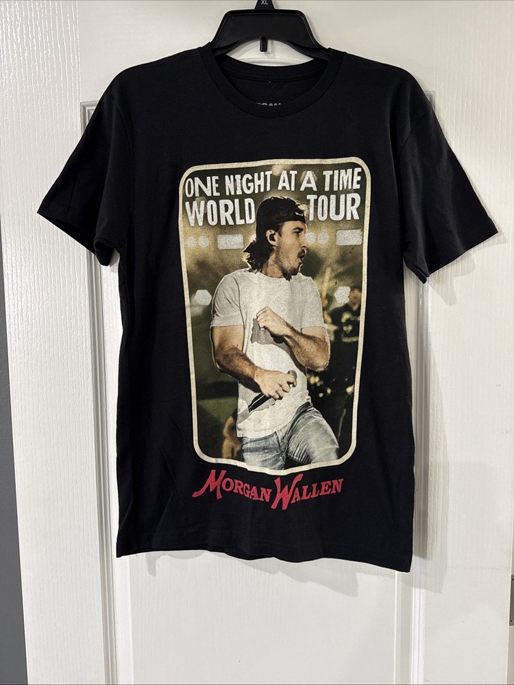 Morgan Wallen One Night At A Time Tour T Shirt. Small, Concert Shirt. New