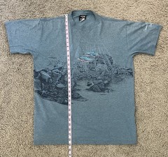 Vintage 1990s Dolphin Sea Creatures Wrap Around T Shirt Blue L Embroidered