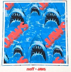 JAWS Shirt Mens Extra Large XL WHITE NEFF Casual Movie Poster Shark Horror NWT