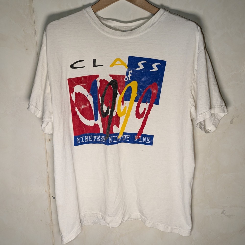 Vtg 1990s “Class Of 1999” Graphic T-shirt Global Tag Made In USA XL