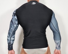 MEN’S BLACK/DARK GRAY COMPRESSION SHIRT SIZE M