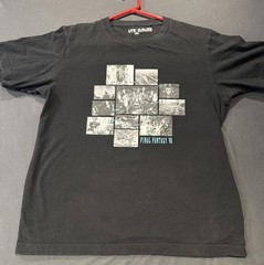 FINAL FANTASY VII SQUARE ENIX 35TH ANNIVERSARY UNIQLO T-SHIRT Size Medium 2022