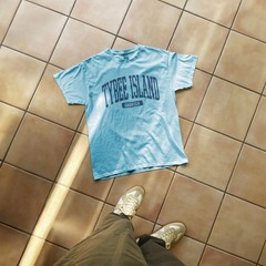 Tybee Island Georgia Souvenir Simple Summer Aesthetic T-Shirt Light Blue
