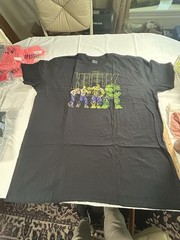 Marvel DC Comics Tee Shirts Lot Of 2. 1 Mens, 1 Womens. See Pics For Sizes