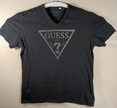 GUESS Men’s V-Neck Graphic T-Shirt – Black with Gold Triangle Logo – Size XXL
