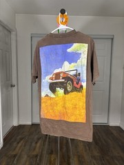 Jeep Spirit 1941 Graphic Double-Sided Men’s Brown Crew Neck T-Shirt Size S/P