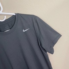 The Nike Tee Men’s M Dri-Fit Swoosh Gray Crewneck Short Sleeve T-Shirt
