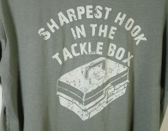 Bass Pro Shops Fishing Graphic T-shirt Size L “Sharpest Hook in the Tackle Box”