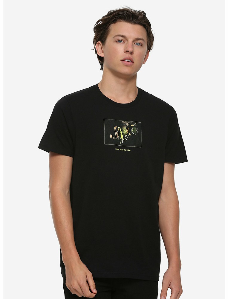 Beetlejuice Mens Maitlands Never Trust The Living T-Shirt NWT XS, S, M, L, 2XL