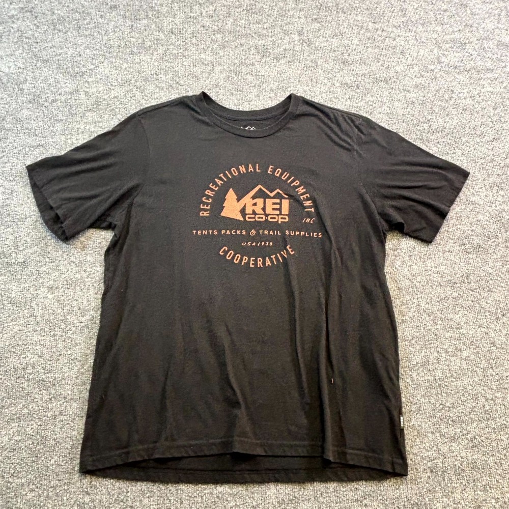Vintage REI Co-op T-Shirt Men’s L Black Tent Packs & Trail Supplies Graphic
