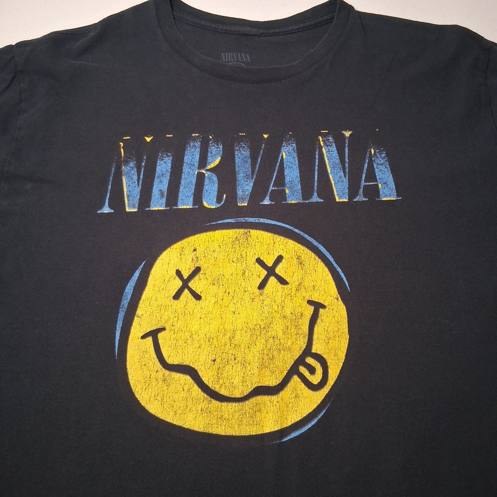 Nirvana Band Shirt L Smile Face 1990s Alternative Rock Band Graphic Faded READ
