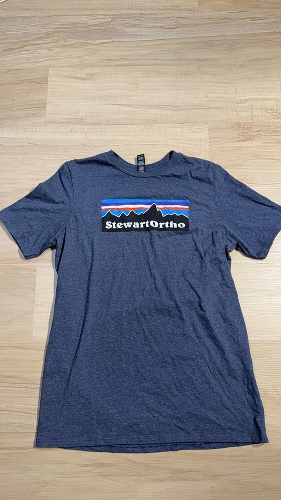 District Heathered Blue Graphic T-Shirt – StewartOrtho Design
