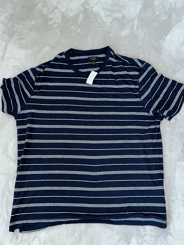 Banana Republic Men’s Linen Blend T-Shirt Short Sleeve Blue Size XL *BRAND NEW*