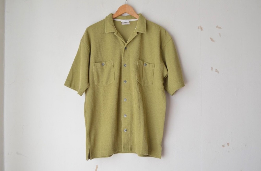 men’s grass green half buttoned henley collared tee t-shirt