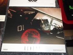 Fright Rags Aliens XL Shirt Box Set with Lobby Cards, Sticker, Weyland Folder