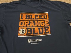 Gulf Coast Regional Blood Center T Shirt Men XL “I Bleed Orange&Blue” Give blood