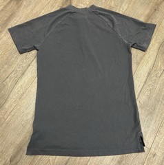 GYMSHARK Men’s Rest Day Short Sleeve Henley Shirt Size Small Gray Casual