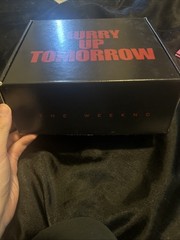 OOXO EDITION BOX SET T-SHIRT large Number 2. The Weeknd Playboi Carti