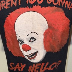 Stephen King IT Pennywise Clown T-Shirt Small Horror Movie Graphic Tee Halloween