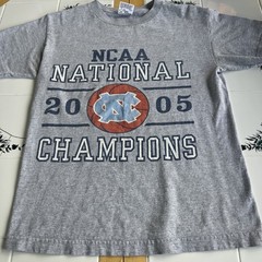 Vintage Carolina Tarheels T Shirt Small National Champions NCAA Basketball 2005