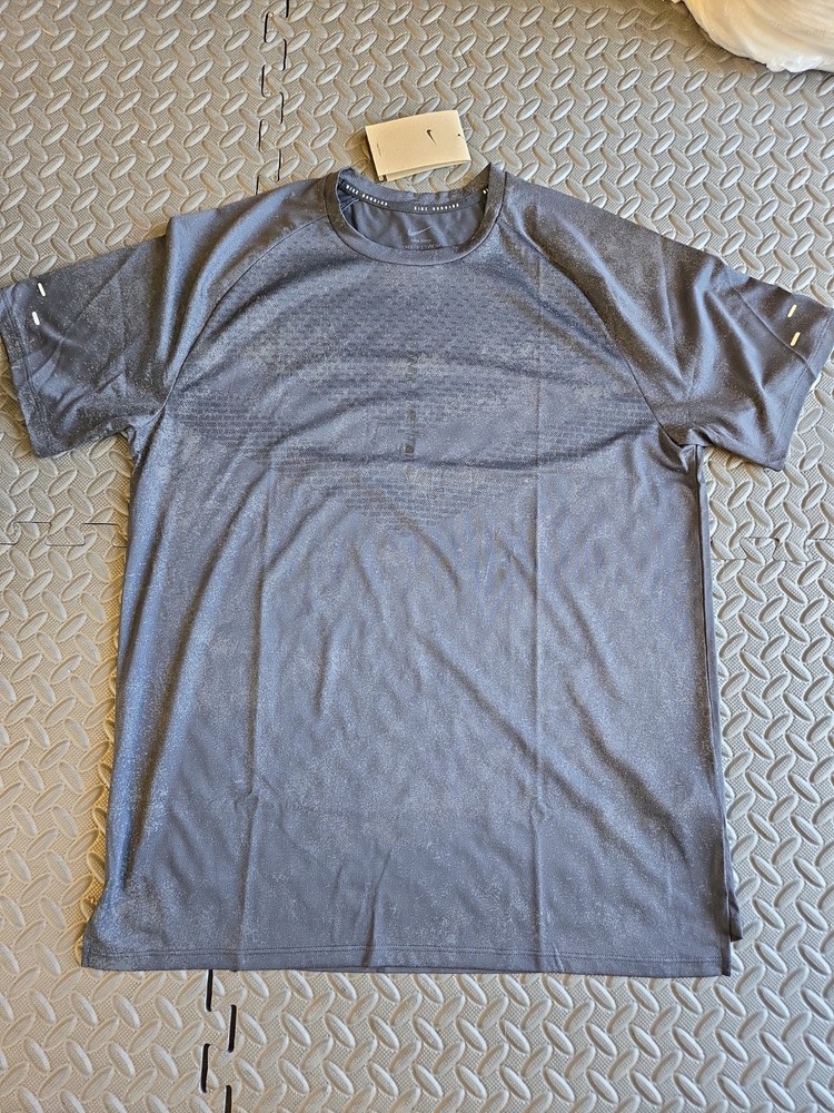 Nike Mens Dri-FIT ADV Stride Reflective Running T-Shirt Black IH7495-045 SZ MED
