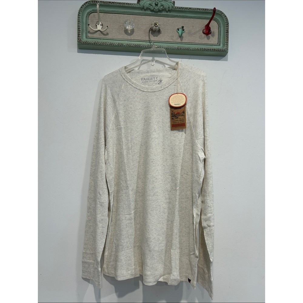 Faherty Oatmeal ivory Heather Long Sleeve waffle Crew cloud cotton men’s large