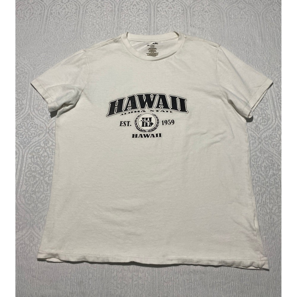 SUNA Hawaii Aloha State Est 1959 Graphic T-Shirt Mens White Cotton Tee