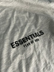 Fear of God ESSENTIALS Mens Light Oatmeal Graphic Crew Neck Cotton T-Shirt S