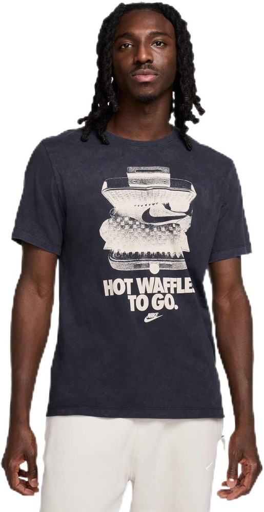 Nike Sportswear Hot Waffles T-Shirt (Black) – Vintage Black – MED