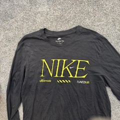 Nike Shirt Medium Black Yellow Sportmode Tuned Air Graphic Tee Streetwear