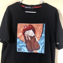 Men’s Powered by Black Keys T-shirt Cotton Stretch w/ Sexy Lips Eating Ice Cream