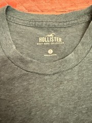 Hollister Men’s Must-Have Collection Tee Green Heathered Crewneck Size Small