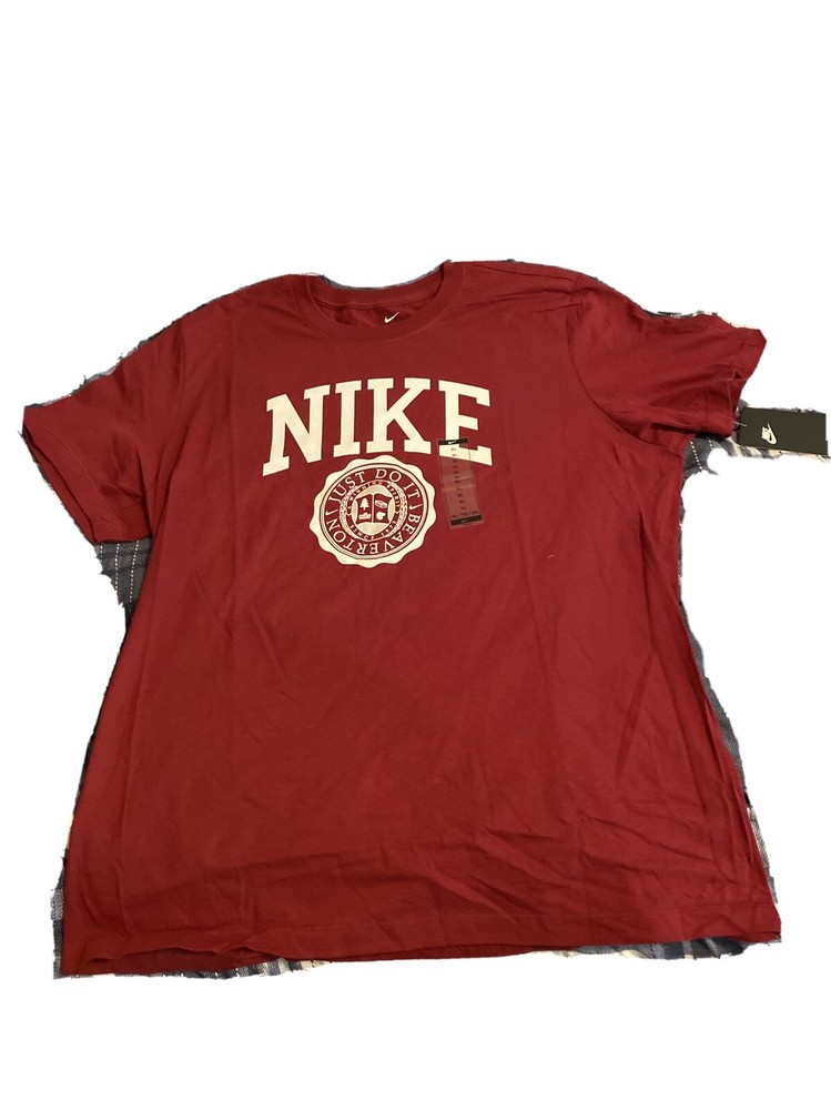 Maroon Nike T-Shirt Extra Large 100% Authentic Guaranteed.