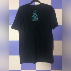 NWT True Love False Idols Y2K Blue and Red Cobra Clutch Black Tee – Size L
